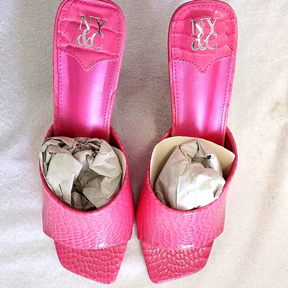 New York & Company Women's New Pink Delara Croc Embossed Heeled Sandal. Size 8.5 - Picture 9 of 10